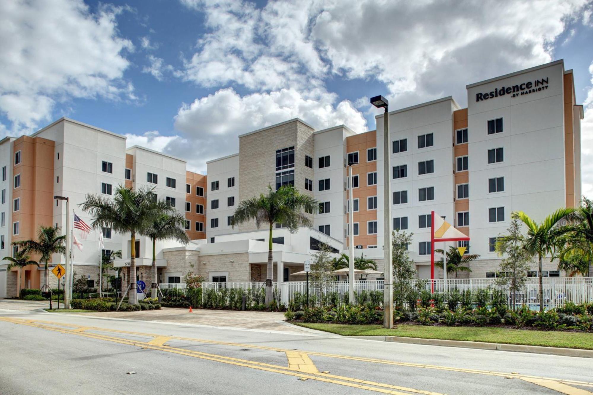 Residence Inn Fort Lauderdale Coconut Esterno foto